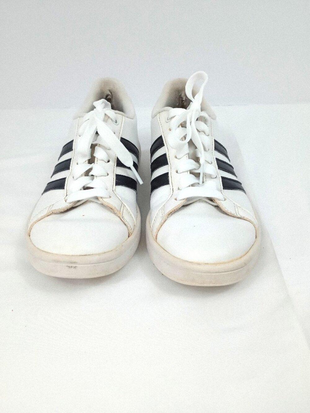 Adidas White Black Stripe Sneakers Women’s Size 7.5